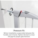 Munchkin Maxi-Secure Gate, safety gates, protects your kids , strong steel construction, no drilling, one way opening, infant/baby/toddler/kids, 6 Months to 24 Months, White - Image 4