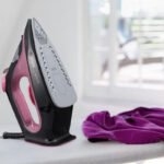 Braun TexStyle 1 Steam Iron SI1070, 2000W Power, Auto Shut-Off, Non-Stick Soleplate, Purple/Black - Image 5